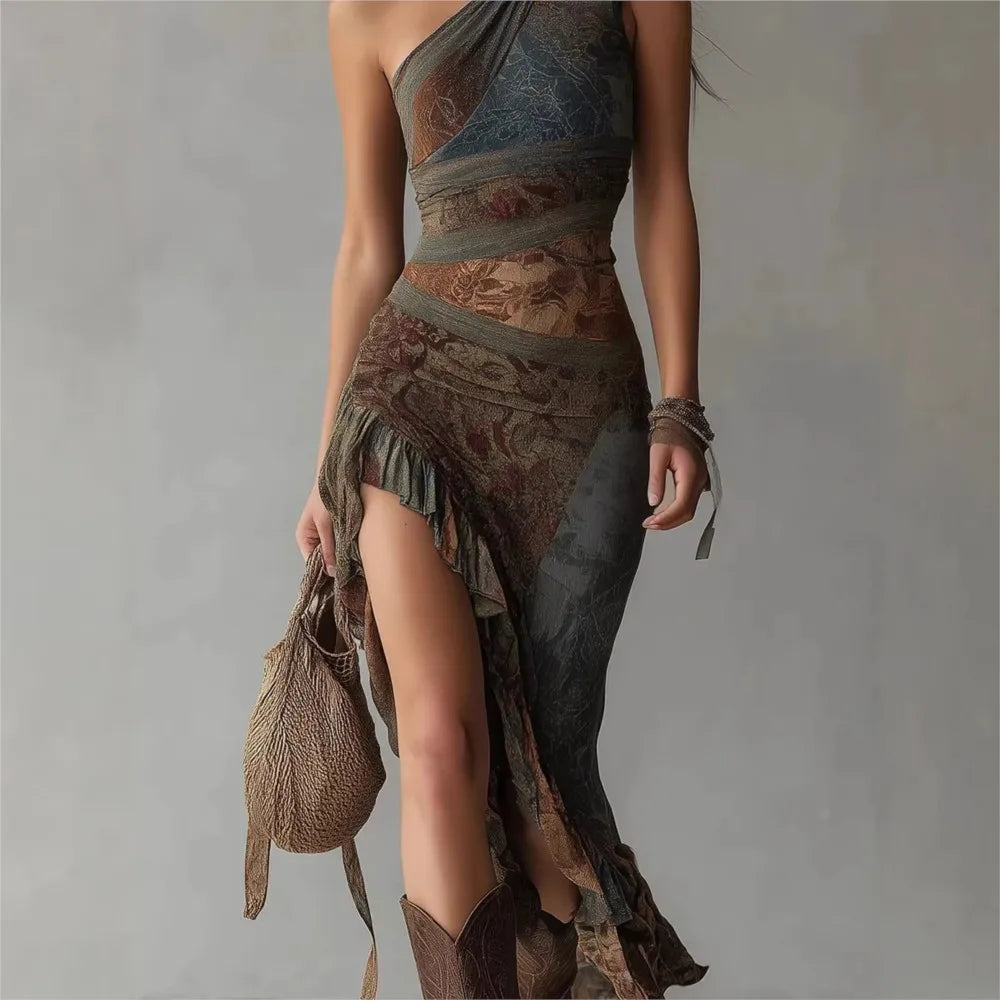 Chloe | Vestido largo asimétrico de un hombro con estampado étnico y abertura alta