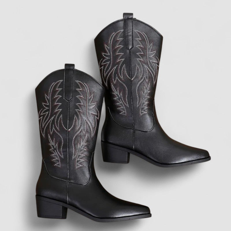 Salomé | Botas Camperas Bordadas