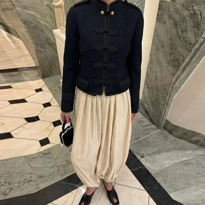 Laura Chaqueta Corta de Estilo Militar con Botones