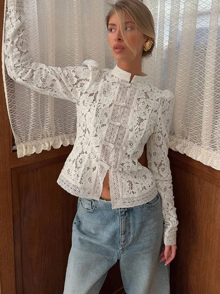Violeta Chaqueta de Encaje Calado con Transparencias