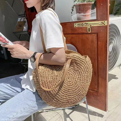 Adriana Bolso Redondo de Rafia Tejida Estilo Bohemio