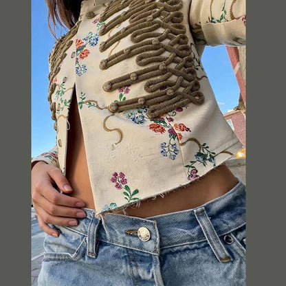 Elvira Chaqueta Corta con Bordado Floral