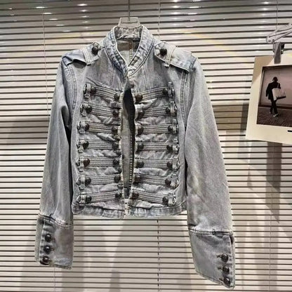 Ofelia Chaqueta Militar Vaquera Corta con Detalles Metálicos